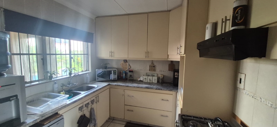 5 Bedroom Property for Sale in Greenfields Eastern Cape